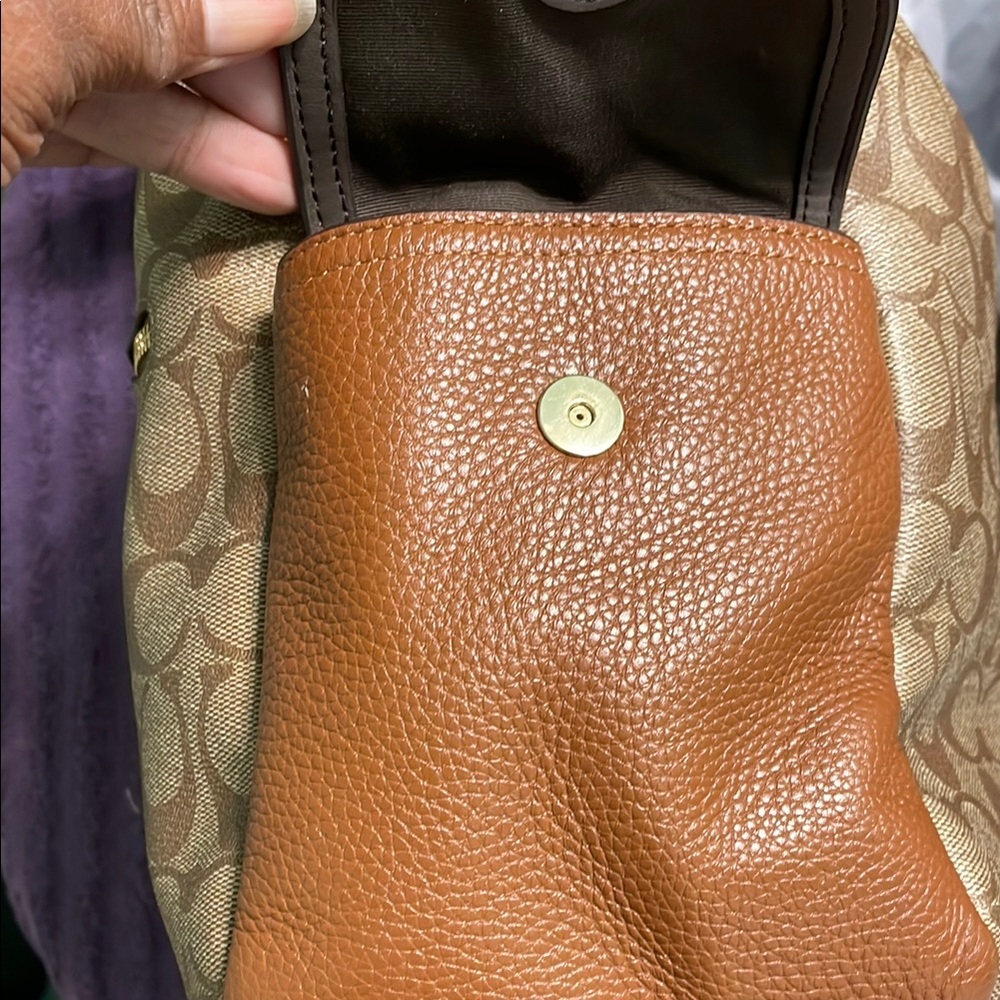 Coach Brown and Tan Hobo Bag 💼 with Matching Wallet - Picture 4 of 13